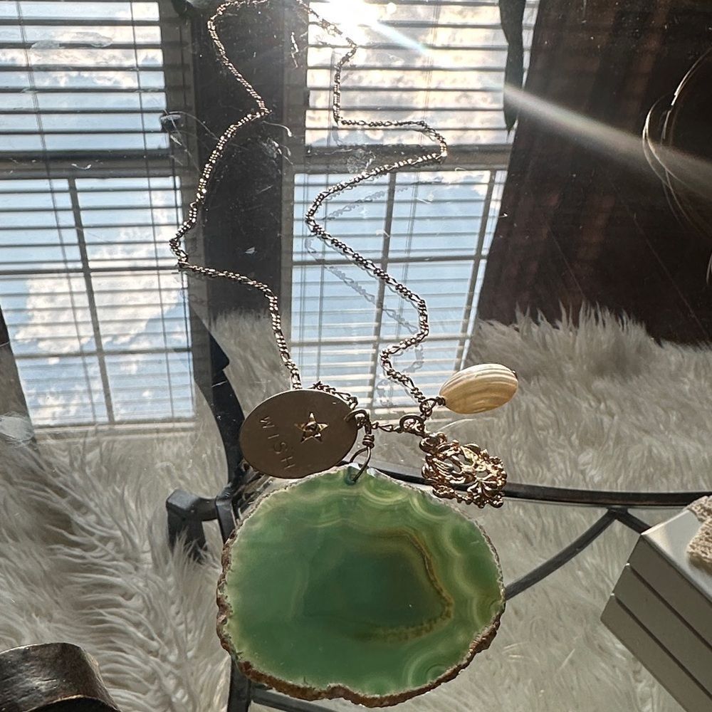 Max & Zoe Long Gold Agate Charm Necklace